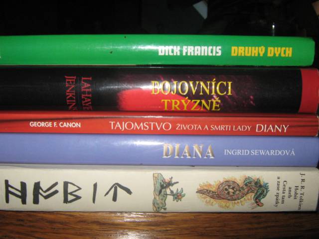 knihy I 007.jpg