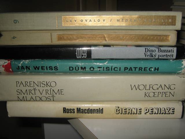 knihy II 006.jpg